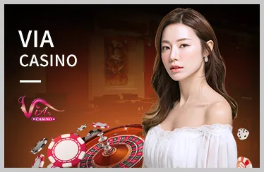 Tay vợt đang giao bóng trên sân tennis, tượng trưng cho cá cược tennis tại f168bet chính thức